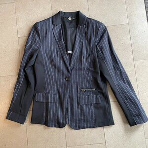 Marc Cain Navy Linen Blend Pinstripe Blazer w/ Black Panels-Sz.6 (N2)